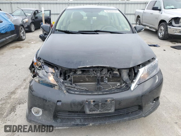 2010 Lexus HS 250h with VIN JTHBB1BA9A2016801, listed as a Copart auction lot 82560674 with 236,915 mi miles and Salvage Title. Bid and sale history available at DreamBid. Image 5.