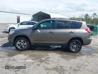 2009 Toyota RAV4 with VIN 2T3ZF33V69W003413, listed as a IAAI auction lot 41995081 with 249,923 mi miles. Bid and sale history available at carsss.com. Image 14.