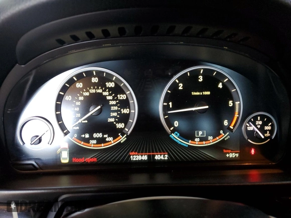 2014 BMW 5 Series 535d with VIN WBAXA5C50ED690264, listed as a Copart auction lot 51329235 with 123,946 mi miles and Salvage Title. Bid and sale history available at carsss.com. Image 9.