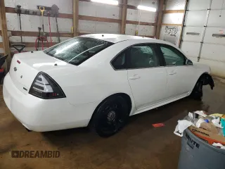2013 Chevrolet Impala Police with VIN 2G1WD5E30D1261680, listed as a Copart auction lot 85213524 with 150,106 mi miles and Salvage Title. Bid and sale history available at carsss.com. Image 3.