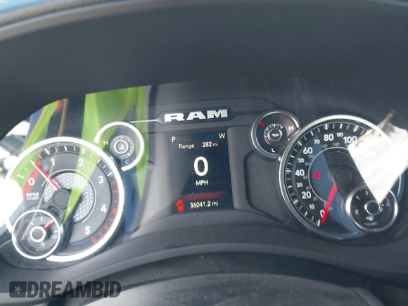 2024 Ram 2500 Big Horn with VIN 3C6UR5DL6RG285652, listed as a IAAI auction lot 42511830 with 36,041 mi miles and . Bid and sale history available at DreamBid. Image 7.