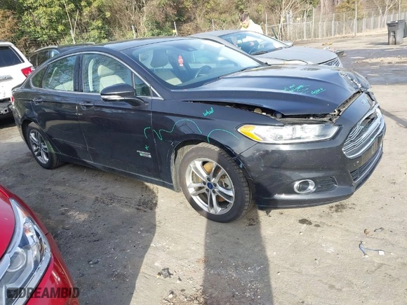 2015 Ford Fusion Energi Titanium with VIN 3FA6P0SU8FR189159, listed as a IAAI auction lot 41595744 with 170,558 mi miles. Bid and sale history available at carsss.com. Image 1.