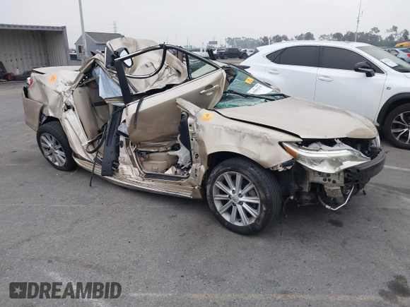 2012 Toyota Camry SE with VIN 4T1BK1FK1CU514191, listed as a IAAI auction lot 40981275 with 1 mi miles. Bid and sale history available at carsss.com. Image 1.
