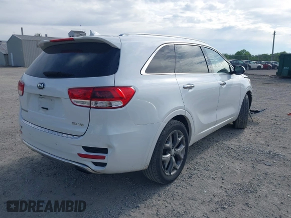 2017 Kia Sorento SXL z VIN 5XYPK4A58HG251610, wystawiony jako IAAI lot #42351313 z przebiegiem 147 527 mil mil oraz . Historia ofert i sprzedaży dostępna na DreamBid. Obrazek 4.