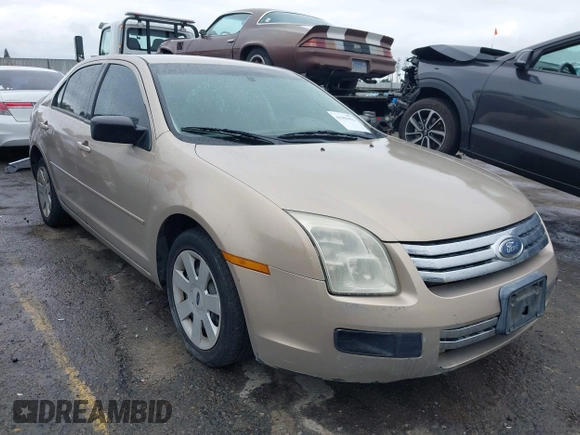 2006 Ford Fusion S with VIN 3FAFP06Z56R114621, listed as a IAAI auction lot 41901022 with 234,238 mi miles. Bid and sale history available at carsss.com. Image 1.