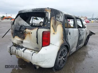 2008 Scion xB z VIN JTLKE50E281035510, wystawiony jako IAAI lot #41771727 z przebiegiem Nie podano mil oraz . Historia ofert i sprzedaży dostępna na DreamBid. Obrazek 4.