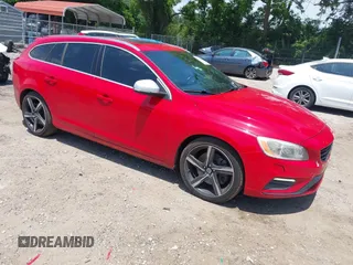 2015 Volvo V60 с VIN YV1902SP7F1221377, выставлен на аукционе IAAI как лот 42347523 с пробегом 156 787 миль миль и . История ставок и продаж доступна на DreamBid. Изображение 1.