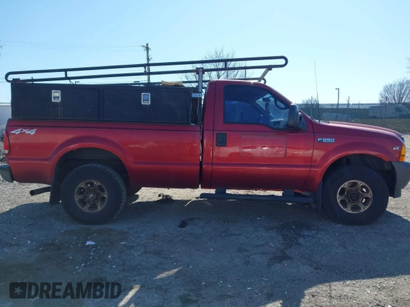 2001 Ford F-250 XL z VIN 1FTNF21L61EB59876, wystawiony jako IAAI lot #41773250 z przebiegiem 214 348 mil mil oraz . Historia ofert i sprzedaży dostępna na DreamBid. Obrazek 12.