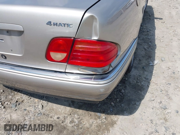 1999 Mercedes-Benz E 320 with VIN WDBJF65H9XA899139, listed as a IAAI auction lot 42154260 with Not Provided miles and . Bid and sale history available at DreamBid. Image 6.