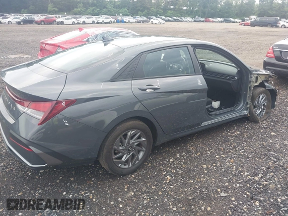 2024 Hyundai Elantra SEL с VIN KMHLM4DG4RU689798, выставлен на аукционе IAAI как лот 42680160 с пробегом 14 903 миль миль и . История ставок и продаж доступна на DreamBid. Изображение 4.