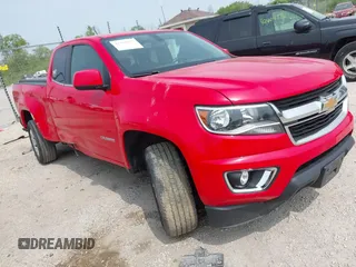 2018 Chevrolet Colorado 4WD LT z VIN 1GCHTCEN0J1137385, wystawiony jako IAAI lot #42415175 z przebiegiem 85 461 mil mil oraz . Historia ofert i sprzedaży dostępna na DreamBid. Obrazek 1.