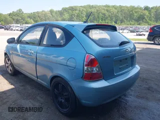 2010 Hyundai Accent GS z VIN KMHCM3AC7AU172494, wystawiony jako IAAI lot #42147729 z przebiegiem 175 187 mil mil oraz . Historia ofert i sprzedaży dostępna na DreamBid. Obrazek 3.