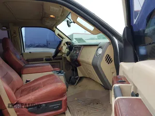 2009 Ford F-250 XL z VIN 1FTSW21R89EA13708, wystawiony jako IAAI lot #41835218 z przebiegiem 303 693 mil mil oraz . Historia ofert i sprzedaży dostępna na DreamBid. Obrazek 5.