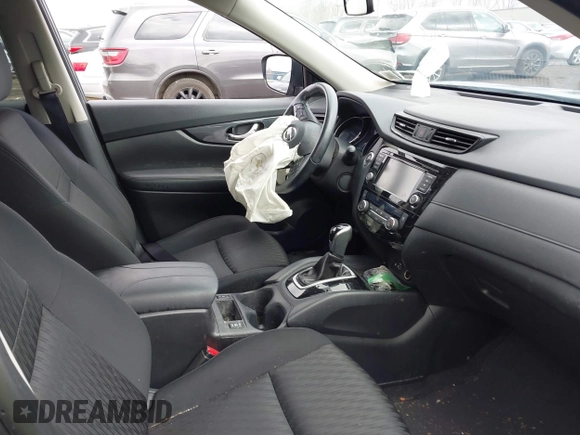 2018 Nissan Rogue SV z VIN KNMAT2MV4JP617844, wystawiony jako IAAI lot #42142365 z przebiegiem 54 001 mil mil oraz . Historia ofert i sprzedaży dostępna na DreamBid. Obrazek 5.