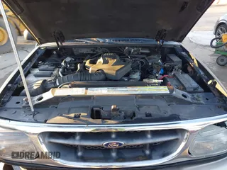 2000 Ford Explorer Eddie Bauer с VIN 1FMZU64E0YZB37690, выставлен на аукционе IAAI как лот 41588446 с пробегом 184 471 миль миль и . История ставок и продаж доступна на DreamBid. Изображение 10.