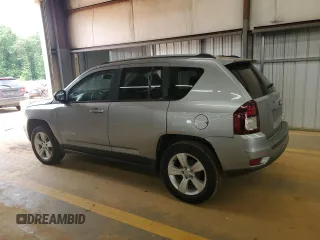 2016 Jeep Compass Sport z VIN 1C4NJCBA9GD810594, wystawiony jako Copart lot #56961885 z przebiegiem 151 386 mil mil oraz Szkoda całkowita • Salvage title. Historia ofert i sprzedaży dostępna na DreamBid. Obrazek 2.