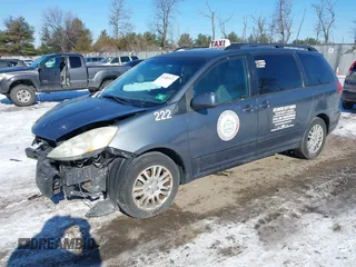 2007 Toyota Sienna XLE with VIN 5TDZK22C27S035151, listed as a IAAI auction lot 41380573 with 282,903 mi miles. Bid and sale history available at carsss.com. Image 17.