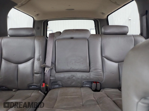 2003 Chevrolet Suburban LT z VIN 1GNFK16Z63J268766, wystawiony jako Copart lot #54192505 z przebiegiem 236 968 mil mil oraz Nie do naprawy • Non repairable. Historia ofert i sprzedaży dostępna na DreamBid. Obrazek 10.