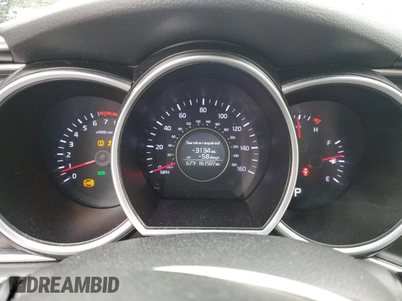 2015 Kia Optima LX z VIN 5XXGM4A78FG517107, wystawiony jako Copart lot #59864965 z przebiegiem 161 507 mil mil oraz Czysty tytuł • Clean title. Historia ofert i sprzedaży dostępna na DreamBid. Obrazek 9.