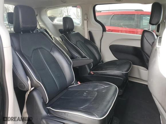 2023 Chrysler Pacifica Hybrid Limited with VIN 2C4RC1S7XPR588682, listed as a Copart auction lot 47543165 with 31,914 mi miles and Non Repairable. Bid and sale history available at carsss.com. Image 11.