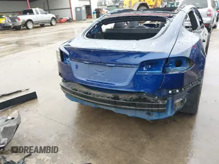 2021 Tesla Model S Plaid with VIN 5YJSA1E60MF440042, listed as a IAAI auction lot 41563347 with 40,981 mi miles. Bid and sale history available at carsss.com. Image 22.