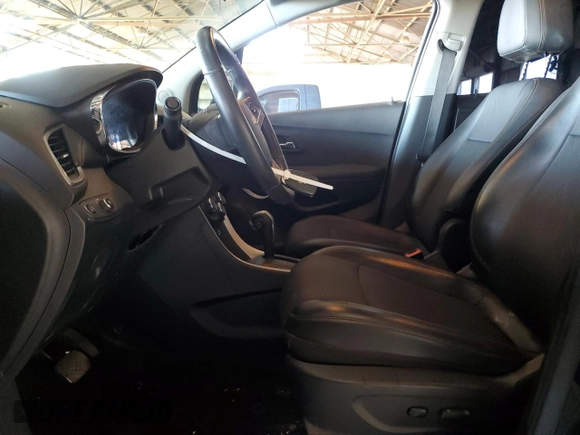 2020 Chevrolet Trax LT with VIN KL7CJLSBXLB011572, listed as a Copart auction lot 54706495 with 75,223 mi miles and Salvage title. Bid and sale history available at DreamBid. Image 7.