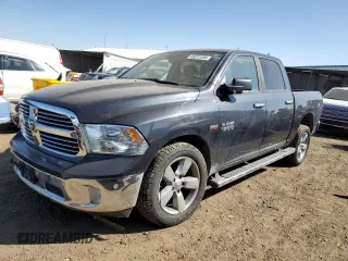 2015 Ram 1500 Outdoorsman z VIN 1C6RR7LT1FS656210, wystawiony jako Copart lot #48073485 z przebiegiem 164 925 mil mil oraz Szkoda całkowita • Salvage title. Historia ofert i sprzedaży dostępna na DreamBid. Obrazek 1.