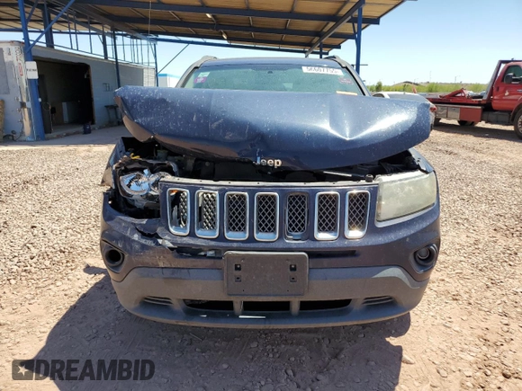 2016 Jeep Compass Latitude z VIN 1C4NJCEAXGD735156, wystawiony jako Copart lot #56607755 z przebiegiem 163 996 mil mil oraz Szkoda całkowita • Salvage title. Historia ofert i sprzedaży dostępna na DreamBid. Obrazek 5.