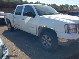 2011 GMC Sierra 1500 SLE with VIN 3GTP1VE00BG372003, listed as a IAAI auction lot 41580501 with 261,224 mi miles. Bid and sale history available at carsss.com. Image 13.