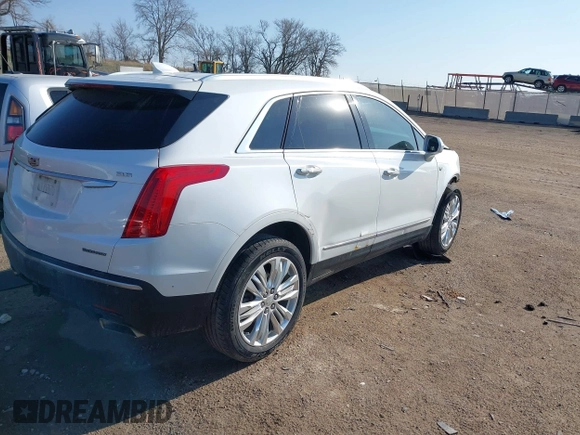 2017 Cadillac XT5 Premium Luxury AWD z VIN 1GYKNERS3HZ284561, wystawiony jako IAAI lot #41887147 z przebiegiem 119 189 mil mil oraz . Historia ofert i sprzedaży dostępna na DreamBid. Obrazek 4.