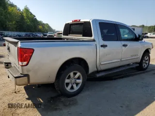 2013 Nissan Titan SV with VIN 1N6BA0EC3DN305832, listed as a Copart auction lot 72400294 with 300,083 mi miles and Salvage title. Bid and sale history available at DreamBid. Image 3.