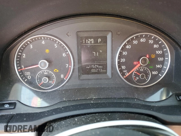 2010 Volkswagen Jetta Sedan S with VIN 3VWJZ7AJ3AM003870, listed as a Copart auction lot 88937865 with 186,273 mi miles and Salvage Title. Bid and sale history available at carsss.com. Image 9.