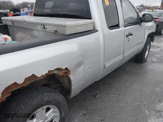 2010 Chevrolet Silverado 1500 LT with VIN 1GCSKSE36AZ117614, listed as a IAAI auction lot 41206928 with 1 mi miles. Bid and sale history available at carsss.com. Image 12.