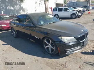 2012 BMW 7 Series 750i z VIN WBAKA8C52CDX01483, wystawiony jako IAAI lot #42626956 z przebiegiem 168 729 mil mil oraz . Historia ofert i sprzedaży dostępna na DreamBid. Obrazek 1.