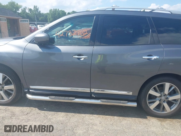 2015 Nissan Pathfinder SL with VIN 5N1AR2MM3FC601523, listed as a IAAI auction lot 42782702 with 166,956 mi miles and . Bid and sale history available at DreamBid. Image 14.