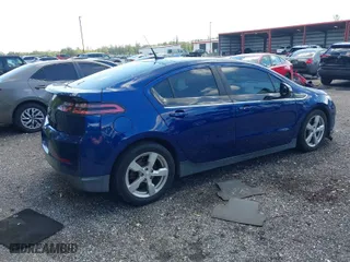 2013 Chevrolet Volt with VIN 1G1RD6E4XDU131857, listed as a IAAI auction lot 41888532 with 206,459 mi miles. Bid and sale history available at carsss.com. Image 4.