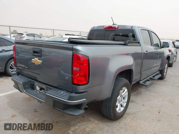 2018 Chevrolet Colorado 2WD LT z VIN 1GCGSCEN0J1223004, wystawiony jako IAAI lot #41782378 z przebiegiem 67 818 mil mil oraz . Historia ofert i sprzedaży dostępna na DreamBid. Obrazek 4.