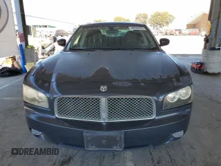 2007 Dodge Charger z VIN 2B3KA43G27H864237, wystawiony jako Copart lot #56039375 z przebiegiem 172 236 mil mil oraz Czysty tytuł • Clean title. Historia ofert i sprzedaży dostępna na DreamBid. Obrazek 5.