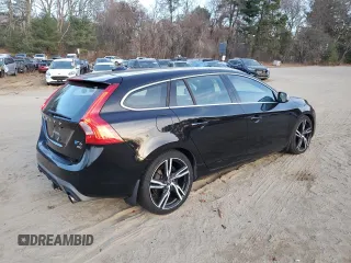 2017 Volvo V60 R-Design Platinum with VIN YV149MSS4H1373460, listed as a Copart auction lot 80723864 with 90,485 mi miles and Salvage Title. Bid and sale history available at carsss.com. Image 3.