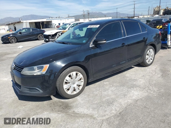 2013 Volkswagen Jetta SE with VIN 3VWDP7AJ8DM412583, listed as a Copart auction lot 49810235 with 180,595 mi miles and Clean title. Bid and sale history available at DreamBid. Image 1.