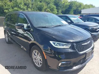 2025 Chrysler Pacifica Select with VIN 2C4RC1BG4SR521097, listed as a IAAI auction lot 42714809 with 22,499 mi miles and . Bid and sale history available at DreamBid. Image 1.