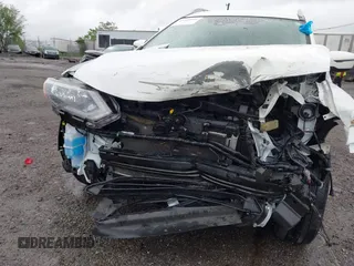 2020 Nissan Rogue S z VIN JN8AT2MVXLW112758, wystawiony jako IAAI lot #42244944 z przebiegiem 31 984 mil mil oraz . Historia ofert i sprzedaży dostępna na DreamBid. Obrazek 6.
