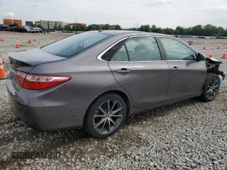 2015 Toyota Camry XLE z VIN 4T1BF1FK4FU956830, wystawiony jako Copart lot #58418565 z przebiegiem 88 771 mil mil oraz Szkoda całkowita • Salvage title. Historia ofert i sprzedaży dostępna na DreamBid. Obrazek 3.
