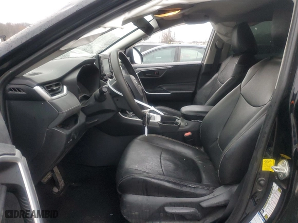 2019 Toyota RAV4 LE with VIN 2T3F1RFV2KC017882, listed as a Copart auction lot 83497274 with 183,735 mi miles and Salvage Title. Bid and sale history available at carsss.com. Image 7.