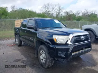 2013 Toyota Tacoma PreRunner z VIN 5TFJX4GN5DX014935, wystawiony jako IAAI lot #41934555 z przebiegiem 288 912 mil mil oraz . Historia ofert i sprzedaży dostępna na DreamBid. Obrazek 1.