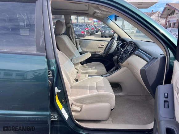 2003 Toyota Highlander with VIN JTEHF21A430153422, listed as a Copart auction lot 52075855 with 157,571 mi miles and Clean Title. Bid and sale history available at carsss.com. Image 5.