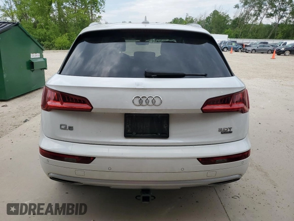 2018 Audi Q5 Premium Plus with VIN WA1BNAFY8J2061061, listed as a Copart auction lot 60143105 with 71,776 mi miles and Clean title. Bid and sale history available at DreamBid. Image 6.