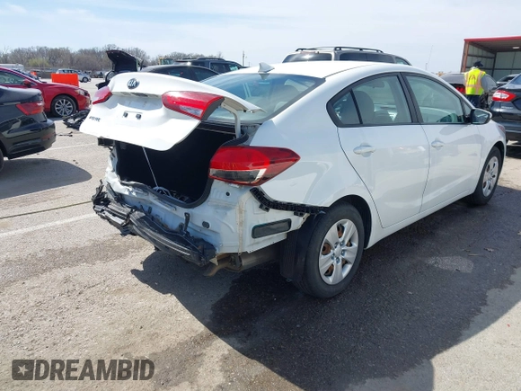 2018 Kia Forte LX with VIN 3KPFK4A77JE245278, listed as a IAAI auction lot 41797240 with 90,640 mi miles. Bid and sale history available at carsss.com. Image 18.