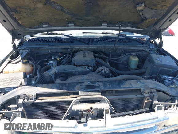 2000 Chevrolet Suburban LS with VIN 3GNFK16T3YG150971, listed as a IAAI auction lot 42333901 with 221,712 mi miles and . Bid and sale history available at DreamBid. Image 10.