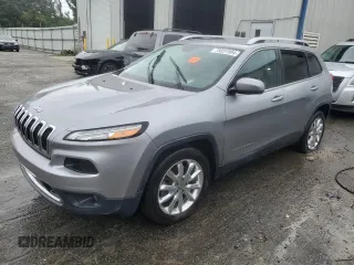2017 Jeep Cherokee Limited with VIN 1C4PJLDB8HW526250, listed as a Copart auction lot 73031994 with 0 mi miles and Salvage Title. Bid and sale history available at carsss.com. Image 1.